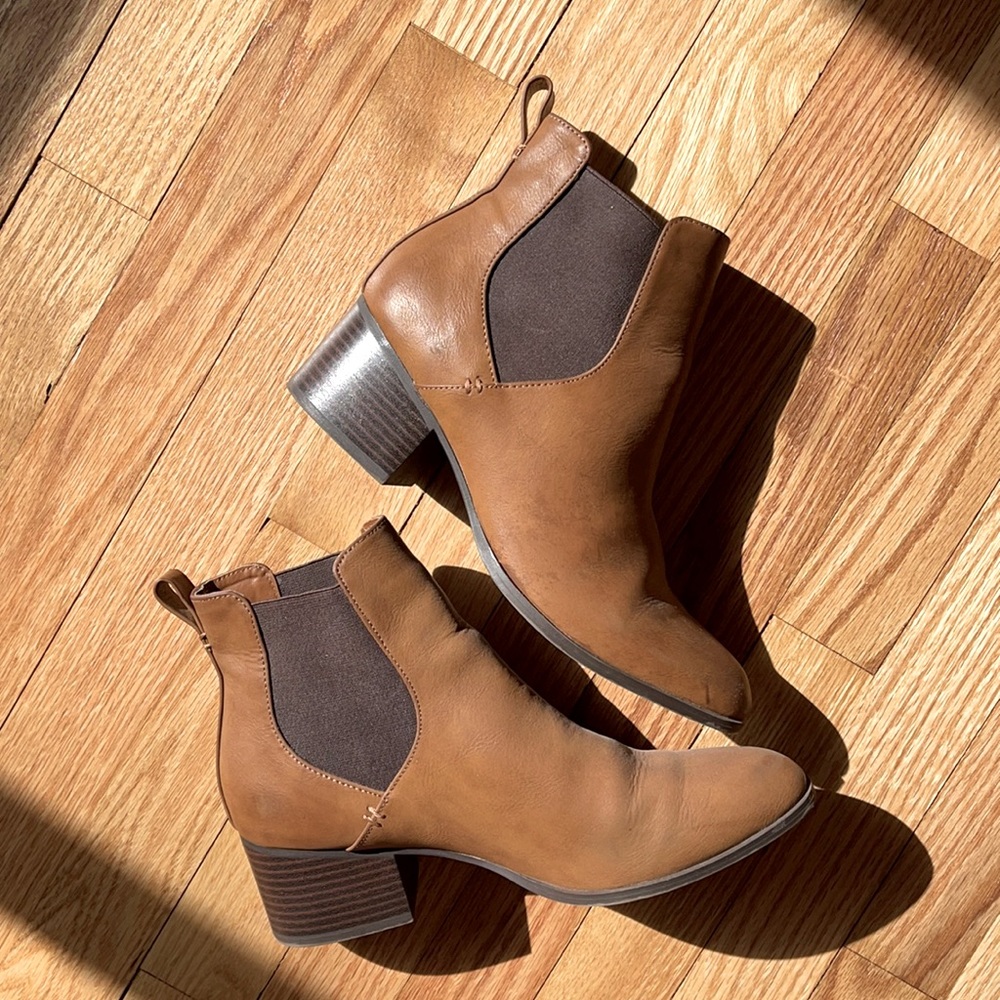 Vegan Leather Chelsea Boots